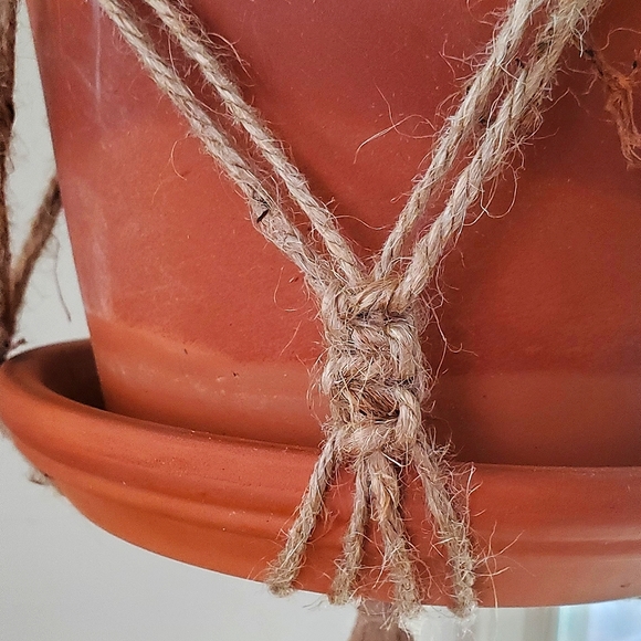 Natural Handmade Jute Plant Hanger Large - Picture 8 of 15